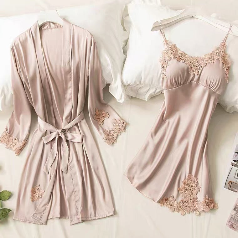 <transcy>Soft silk set</transcy>